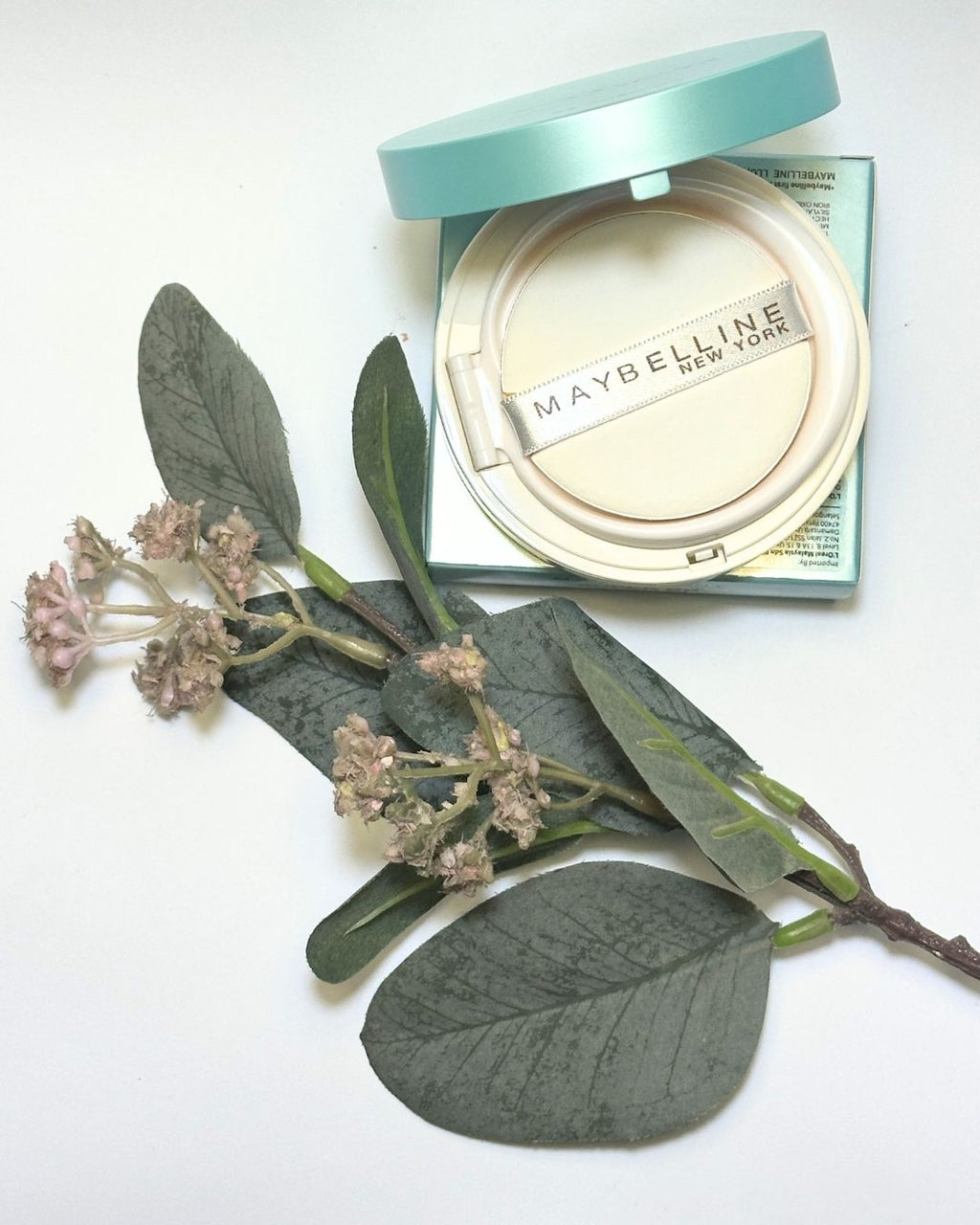 MAYBELLINE Super BB Cushion 02 Light