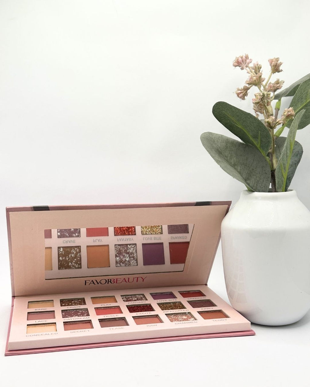 Nude Eye Shadow Kit