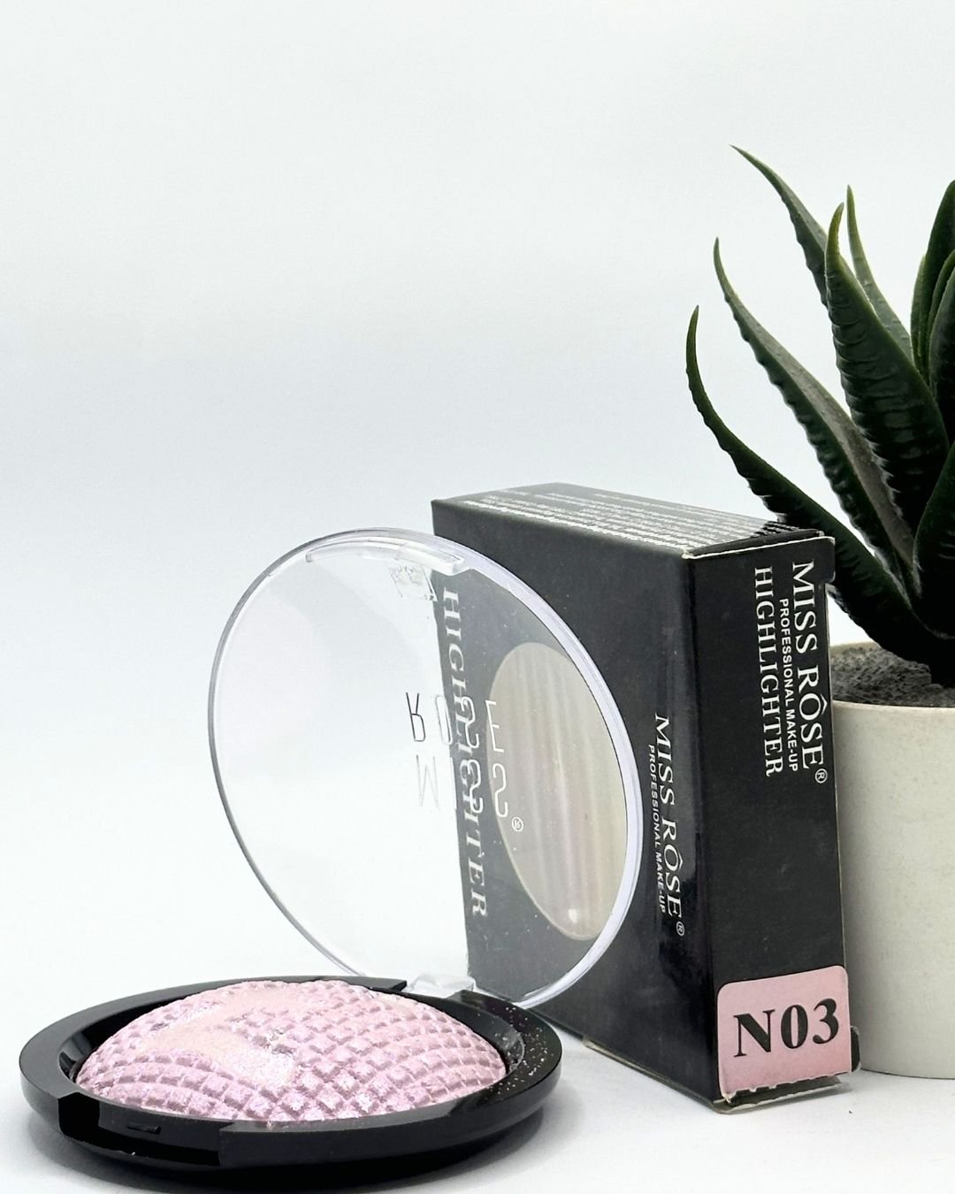 Miss Rose Highlighter - Baby Pink
